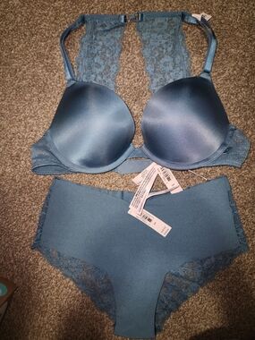 NWT Victoria's Secret Blue Lace-Back Push Up  Bra 34B  and Panty Size S